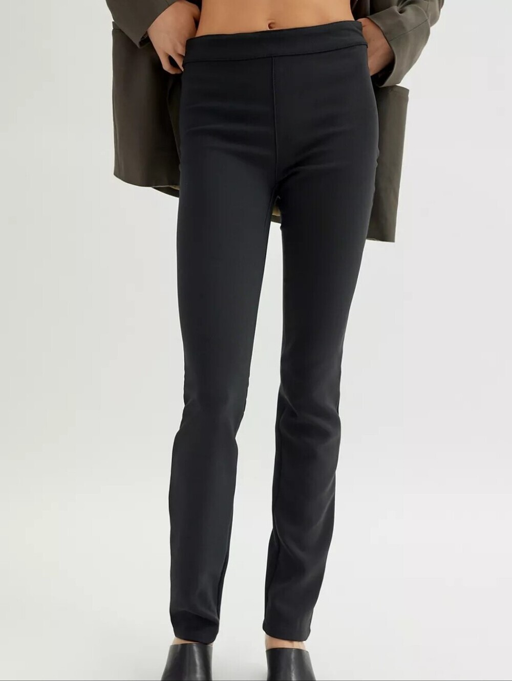 NWT Urban Outfitters Nyx Zip-Hem Pant, Color Black Size S/P